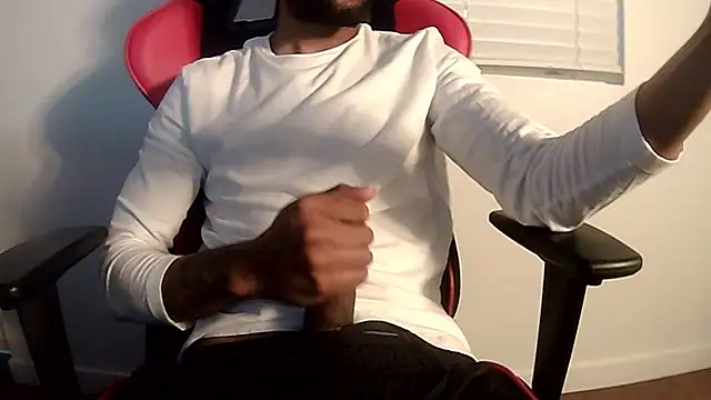 Snapshot of itssofuckingbig chatting on 10, 7, 2026 itssofuckingbig online show from 10, 7, 2026