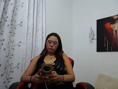 Snapshot of zelleste chatting on 15, 6, 2026 zelleste online show from 15, 6, 2026