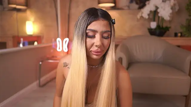 Snapshot of LucyyRosse chatting on 22, 7, 2026 LucyyRosse online show from 22, 7, 2026