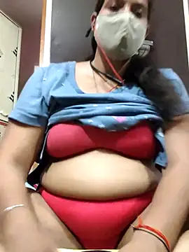 Hot Darling001 online show from 17, 7, 2026
