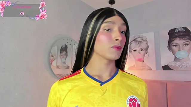 skinny dolltrans online show from 17, 6, 2026
