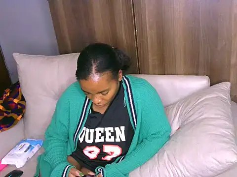 Bustycece online show from 4, 8, 2026