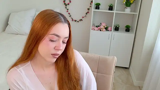 Snapshot of Mirabella_Flower chatting on 27, 7, 2026 Mirabella Flower online show from 27, 7, 2026