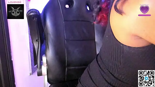 Snapshot of morticia_420 chatting on 13, 7, 2026 morticia 420 online show from 13, 7, 2026