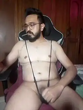 freakkydessi online show from 24, 6, 2026