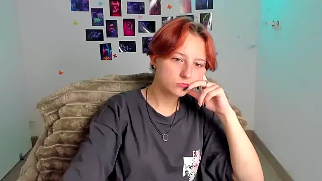 Dilara Kiss  online show from 11, 7, 2026