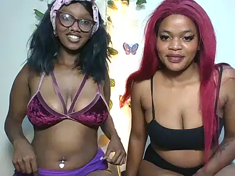 Snapshot of melaniablue chatting on 18, 6, 2026 melaniablue online show from 18, 6, 2026