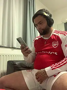 KeanuIsCrimi online show from 7, 7, 2026