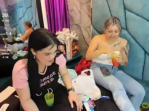 Samy Bitch online show from 22, 7, 2026