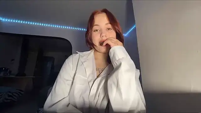Snapshot of rinavixx chatting on 22, 6, 2026 rinavixx online show from 22, 6, 2026