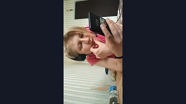 JennyShortcut online show from 19, 6, 2026