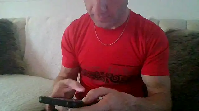 HotStraightDude online show from 18, 6, 2026