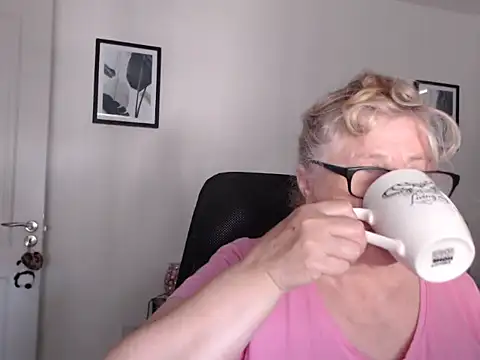 NoraMelow online show from 7, 7, 2026