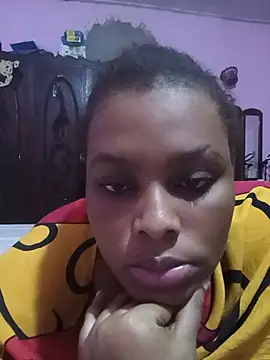 Snapshot of Queen-cute chatting on 19, 6, 2026 Queen-cute online show from 19, 6, 2026