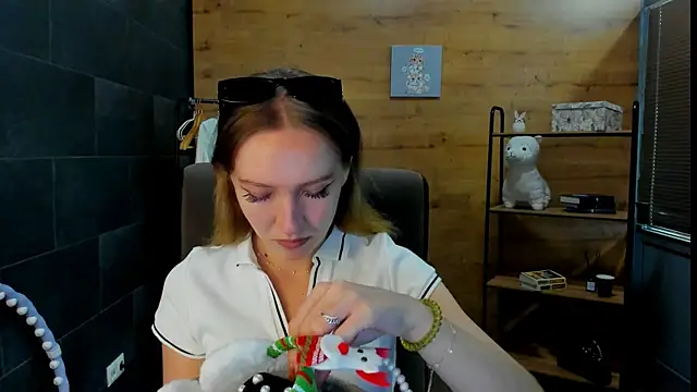 LisaaJackson online show from 1, 7, 2026