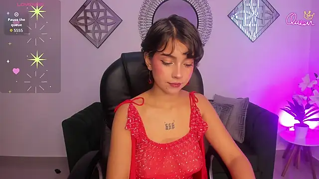 Honeyy Taylor online show from 24, 6, 2026