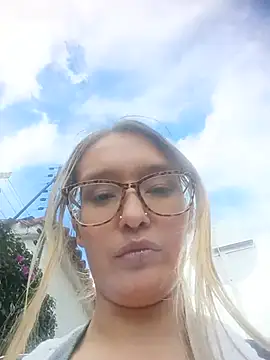 karla-giraldo1 online show from 24, 7, 2026