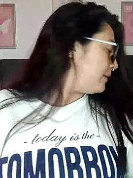 samm curvy online show from 18, 7, 2026