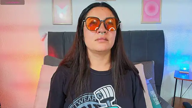 samm curvy online show from 21, 7, 2026