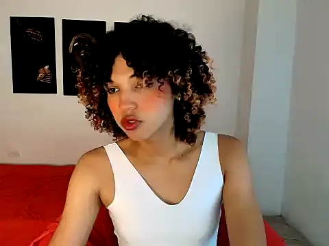 Snapshot of Elianisbigcock chatting on 27, 7, 2026 Elianisbigcock online show from 27, 7, 2026