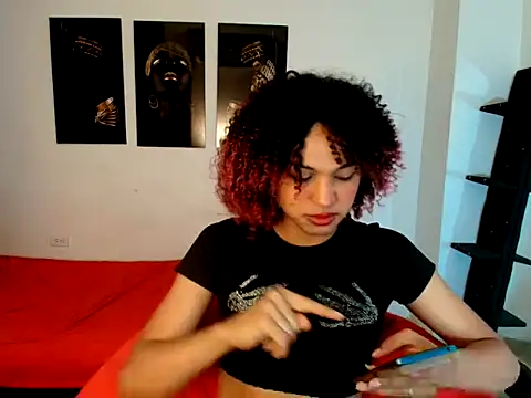 Snapshot of Elianisbigcock chatting on 3, 8, 2026 Elianisbigcock online show from 3, 8, 2026