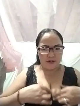 Snapshot of Naaya8109 chatting on 24, 7, 2026 Naaya8109 online show from 24, 7, 2026