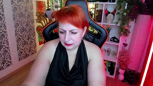 Joana Woods online show from 9, 7, 2026