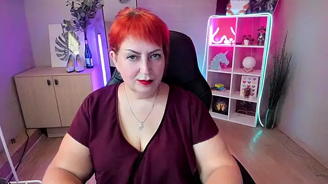 Joana Woods online show from 10, 7, 2026