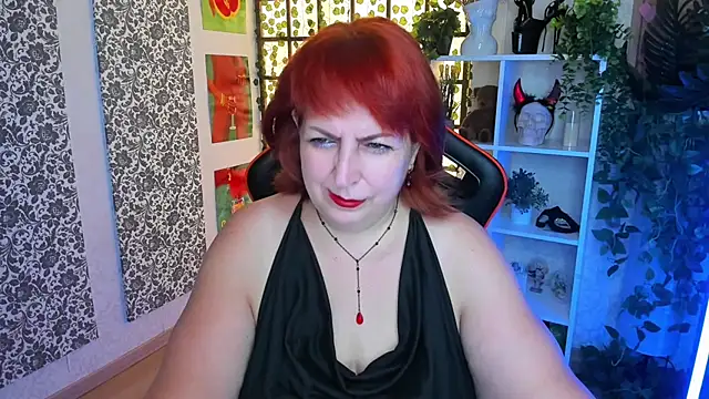 Joana Woods online show from 9, 8, 2026