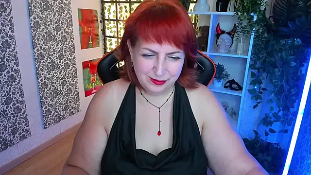 Joana Woods online show from 9, 8, 2026