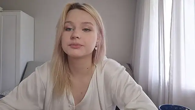 BloomMoon online show from 3, 7, 2026
