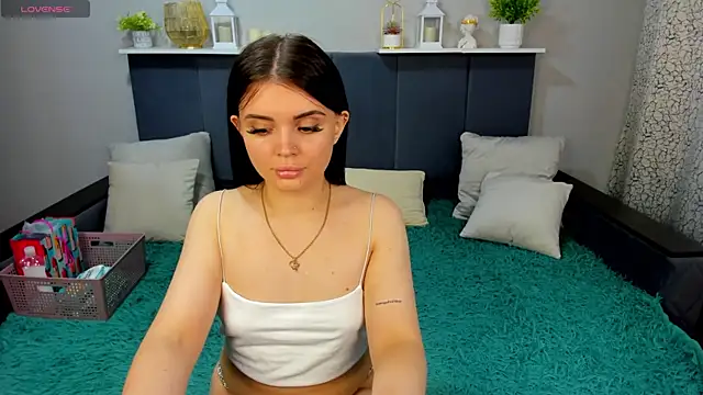 CaseyPeach online show from 20, 6, 2026