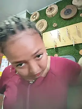 HeLiSa69ebony online show from 23, 7, 2026