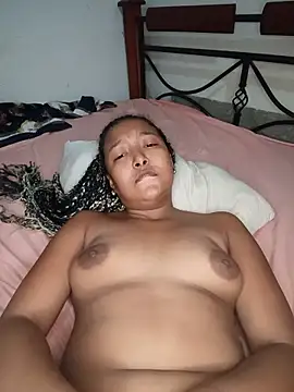 HeLiSa69ebony online show from 28, 7, 2026