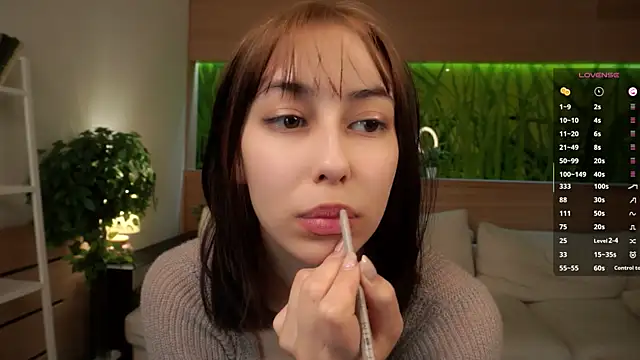 KiaraTennille online show from 20, 7, 2026