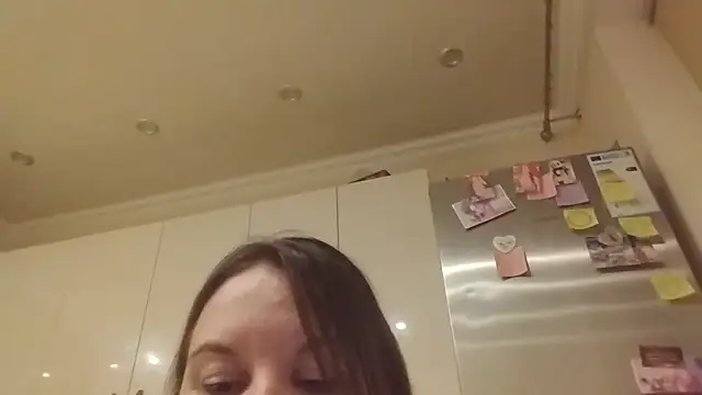 Lauralison online show from 8, 7, 2026