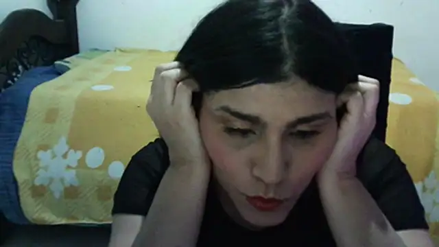 Snapshot of CarolinaMoretti chatting on 4, 8, 2026 CarolinaMoretti online show from 4, 8, 2026