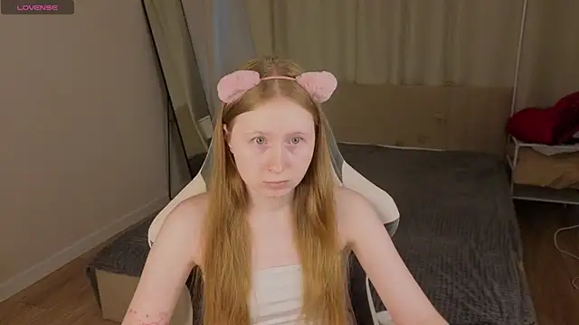 Snapshot of LiliTiny chatting on 7, 7, 2026 LiliTiny online show from 7, 7, 2026