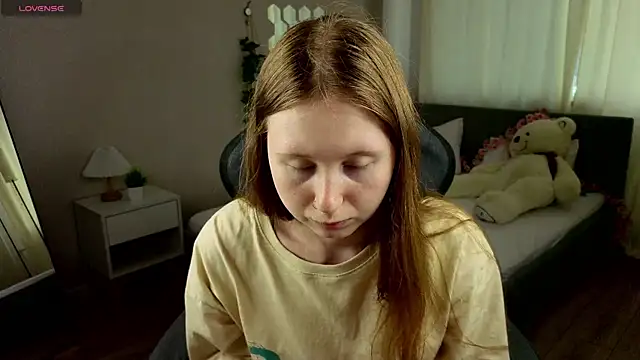 Snapshot of LiliTiny chatting on 8, 7, 2026 LiliTiny online show from 8, 7, 2026