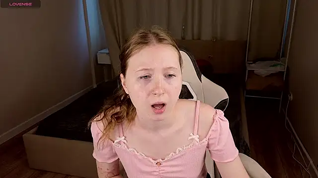 Snapshot of LiliTiny chatting on 16, 7, 2026 LiliTiny online show from 16, 7, 2026