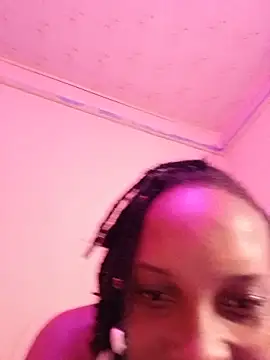 Snapshot of Midnightmuse619 chatting on 28, 6, 2026 Midnightmuse619 online show from 28, 6, 2026
