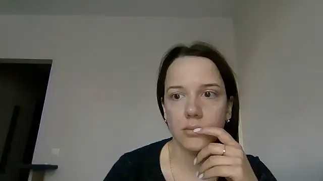 Snapshot of Nivella chatting on 22, 6, 2026 Nivella online show from 22, 6, 2026