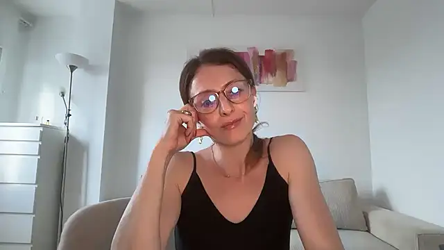 Snapshot of Cirellasi chatting on 2, 7, 2026 Cirellasi online show from 2, 7, 2026