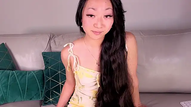 Snapshot of MySweetSofie chatting on 8, 9, 2025 MySweetSofie online show from 8, 9, 2025