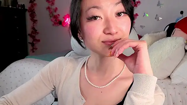 Snapshot of MySweetSofie chatting on 15, 9, 2025 MySweetSofie online show from 15, 9, 2025