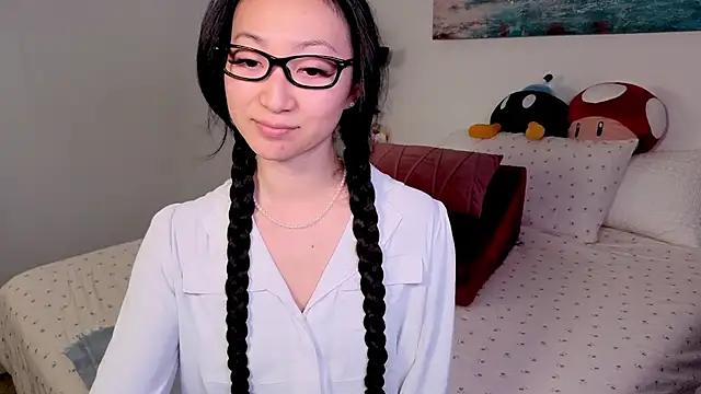 Snapshot of MySweetSofie chatting on 28, 10, 2025 MySweetSofie online show from 28, 10, 2025