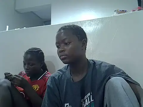 milky gal ebony online show from 3, 8, 2026