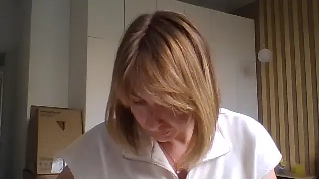 Snapshot of Deloriada chatting on 5, 7, 2026 Deloriada online show from 5, 7, 2026