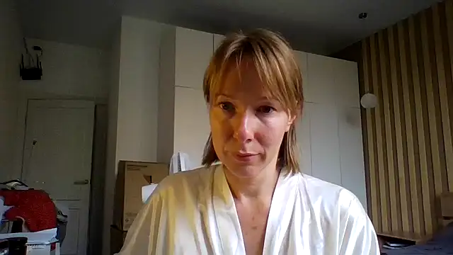 Snapshot of Deloriada chatting on 7, 7, 2026 Deloriada online show from 7, 7, 2026