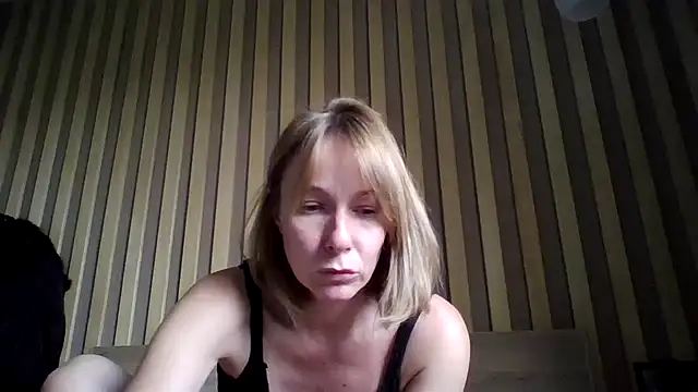 Snapshot of Deloriada chatting on 6, 8, 2026 Deloriada online show from 6, 8, 2026